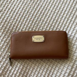Michael Kors wallet